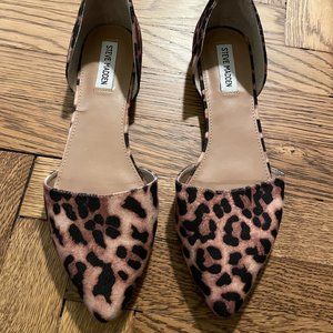Steve Madden pointy toe flats, leopard print - 10M